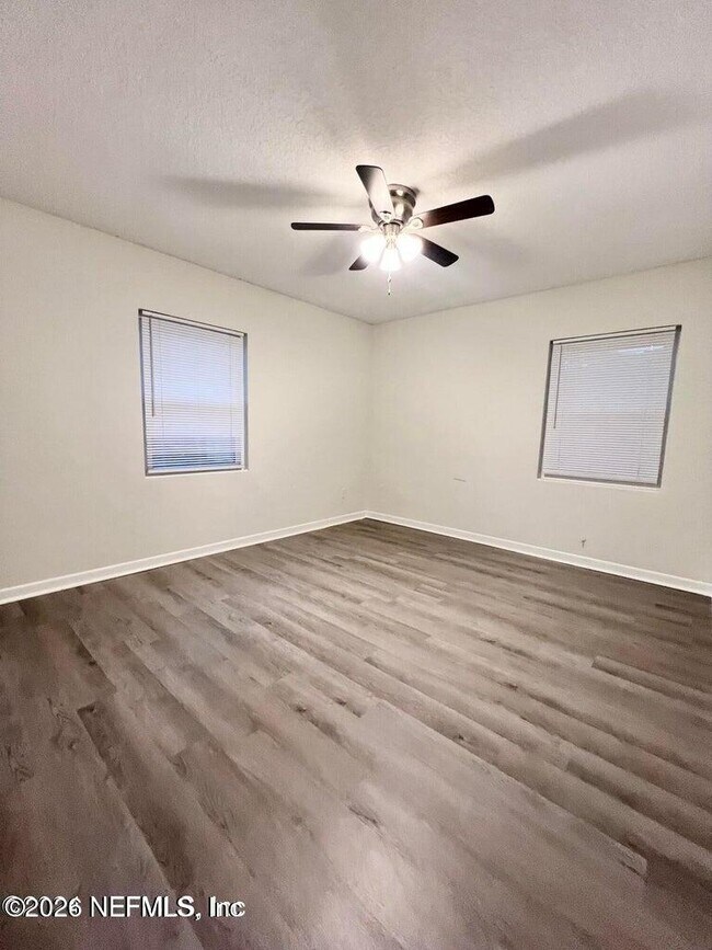 Building Photo - 1961 New Haven Rd