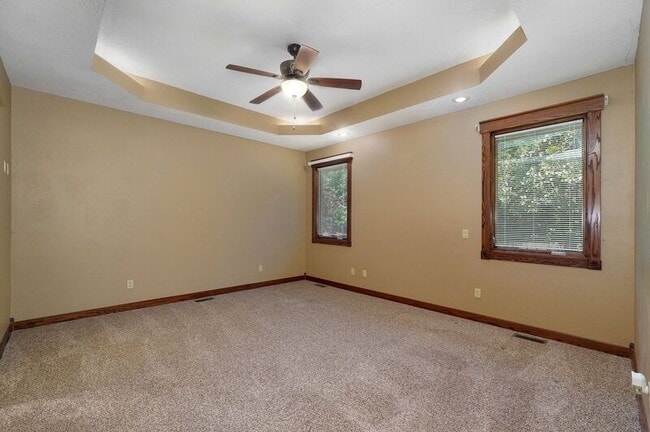 Building Photo - 1367 E Siler Pkwy