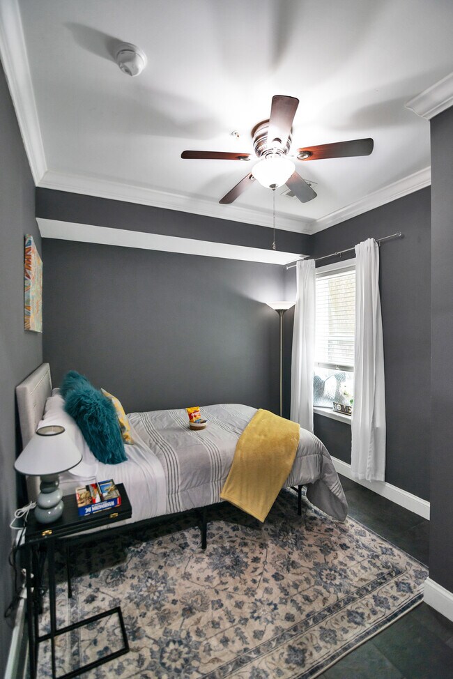 Building Photo - 5213 D St SE