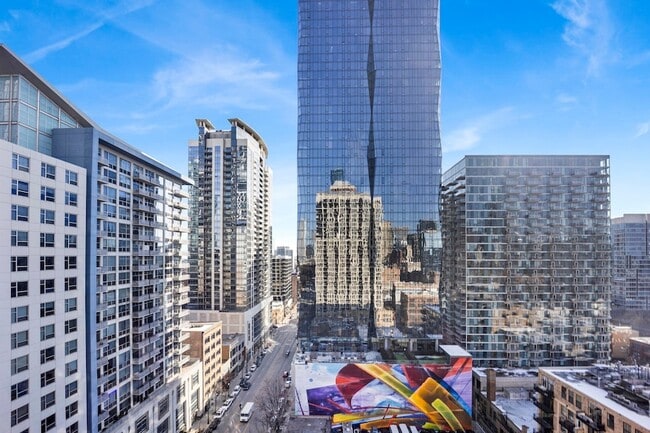 Building Photo - 1250 S Michigan Ave