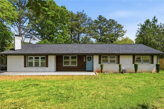Building Photo - 4691 Roberta Cir