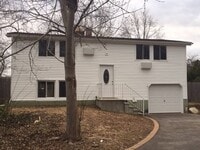 Building Photo - 68 University Heights Dr