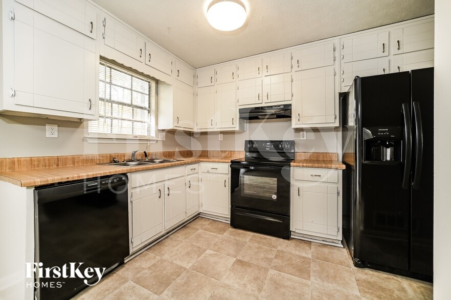 Building Photo - 5516 Liberty Rd