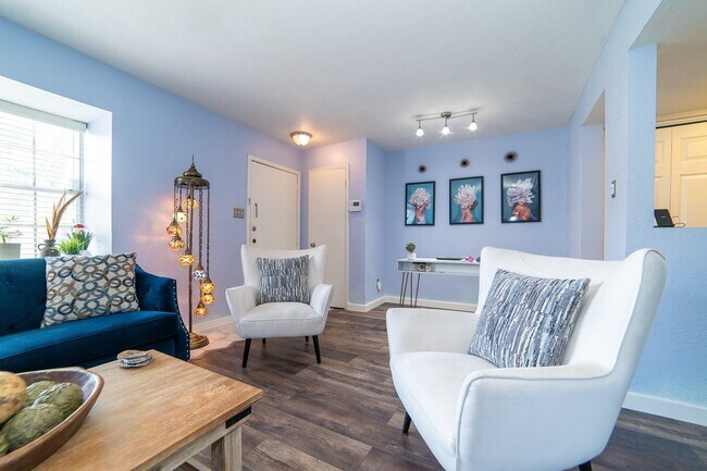 Building Photo - 4866 Milwee St