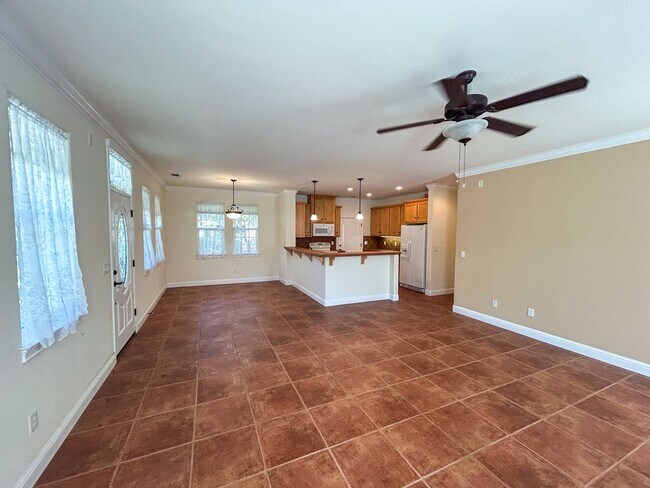 Building Photo - MOVE IN SPECIAL $500 OFF FIRST MONTHS RENT. 3 Bedroom Home for Rent in Orland CA | Pet Friendly, ...