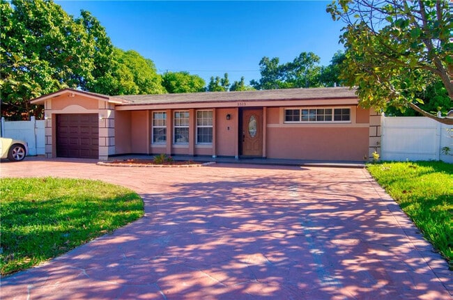 Building Photo - 3513 E Shore Rd