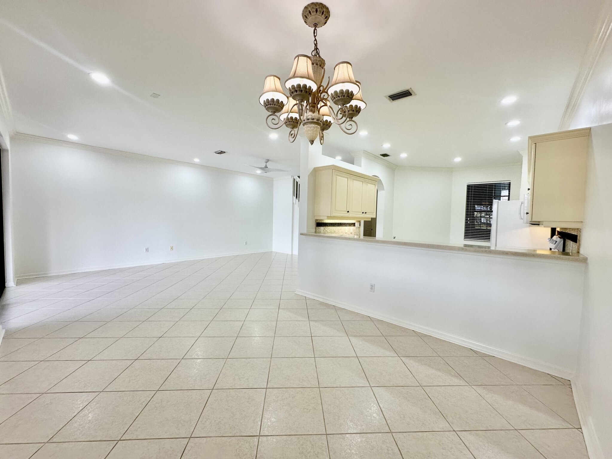 Building Photo - 15031 Summit Pl Cir