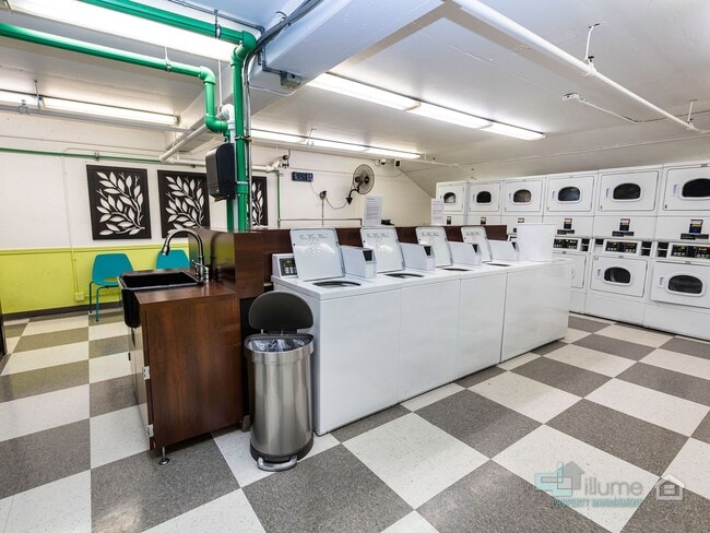 Building Photo - Ideal Urban Retreat – 1-Bedroom Near PSU with Great Amenities