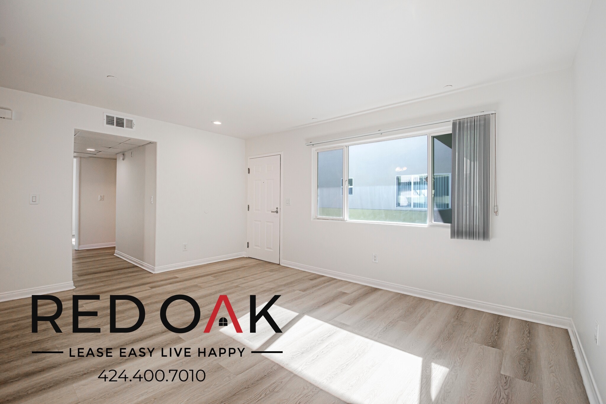 Building Photo - 326 S Westlake Ave