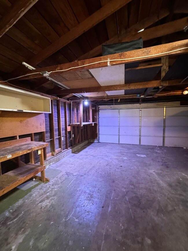 Building Photo - 3 Bedroom House on Tolowa Street