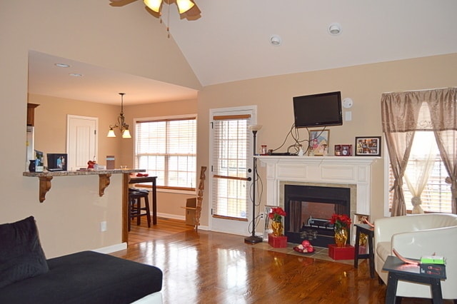 Building Photo - Pet Friendly Five Bedroom with Basement!