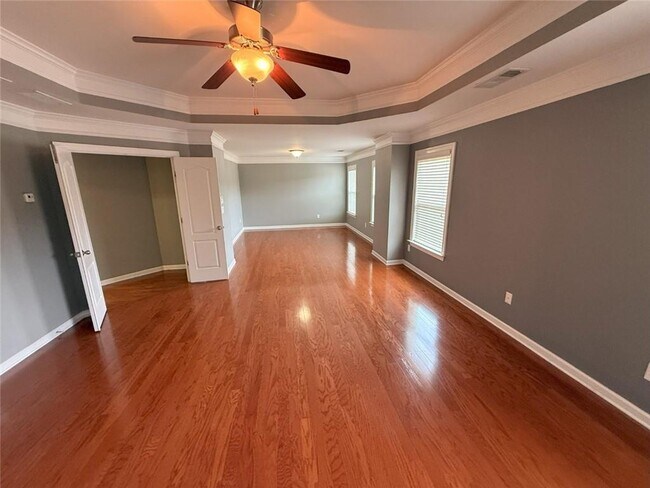 Building Photo - 3730 Clay Ct