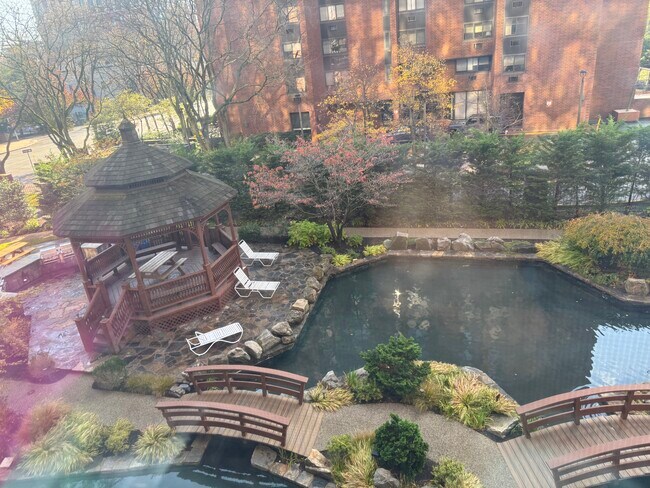 Building Photo - 4 Martine Ave