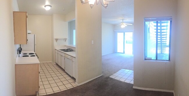 Building Photo - Glen Cove Landing Condo