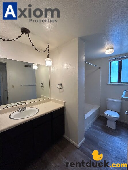 Building Photo - 1534 Bench Rd