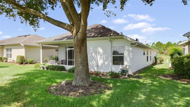 Building Photo - 5316 Sir Churchill Dr