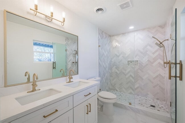 Building Photo - 9419 Campbell Rd