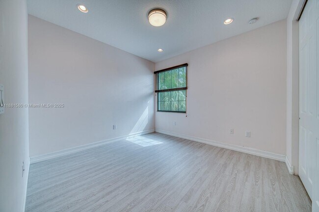 Building Photo - 13679 Moss Agate Ave