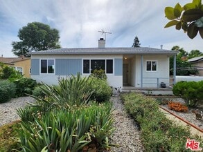 Building Photo - 6639 Chimineas Ave