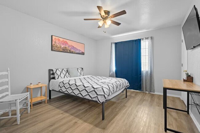 Building Photo - 4203 Deek Dr