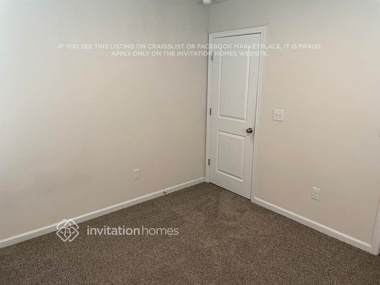 Building Photo - 2300 Pebble Close Ct