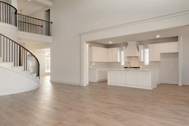 Building Photo - 3743 Milwaukee Ave