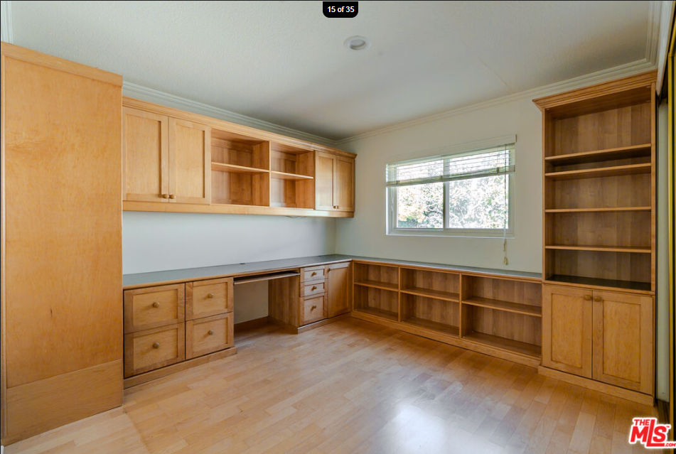 Building Photo - 11260 Overland Ave