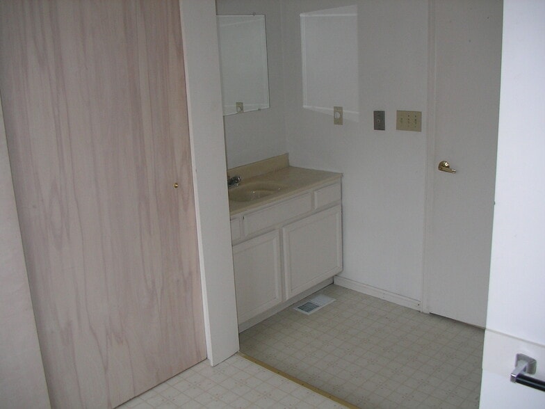 Building Photo - 6244 25th Ave NE