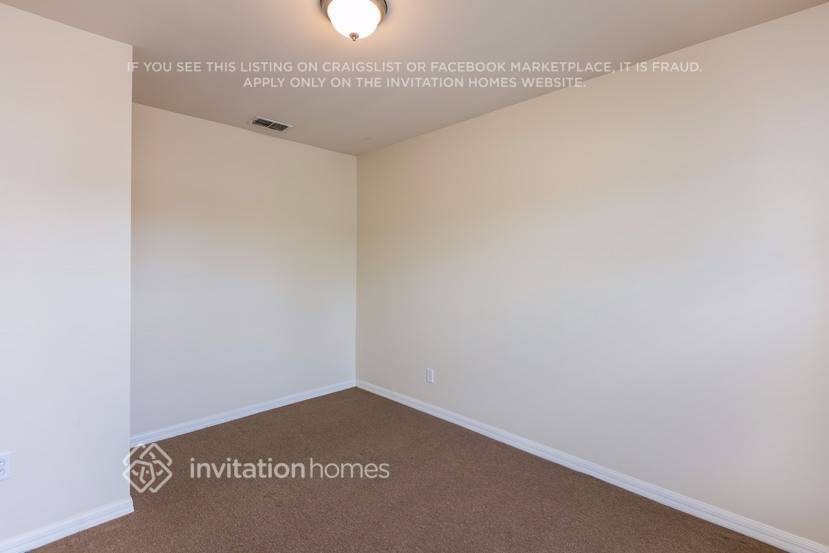 Building Photo - 2422 Joe Ave S