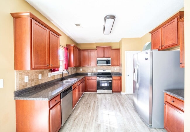Building Photo - 26 Apache Trail