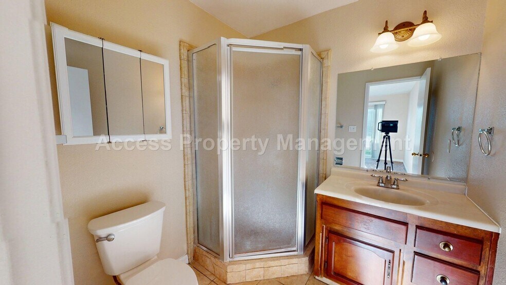 Building Photo - 3603 San Clemente Ave