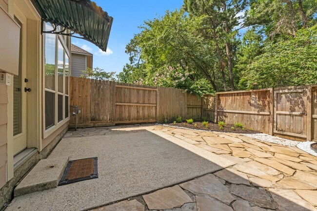 Building Photo - 31 W Greenhill Terrace Pl