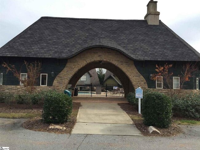 Building Photo - 101 West Ln