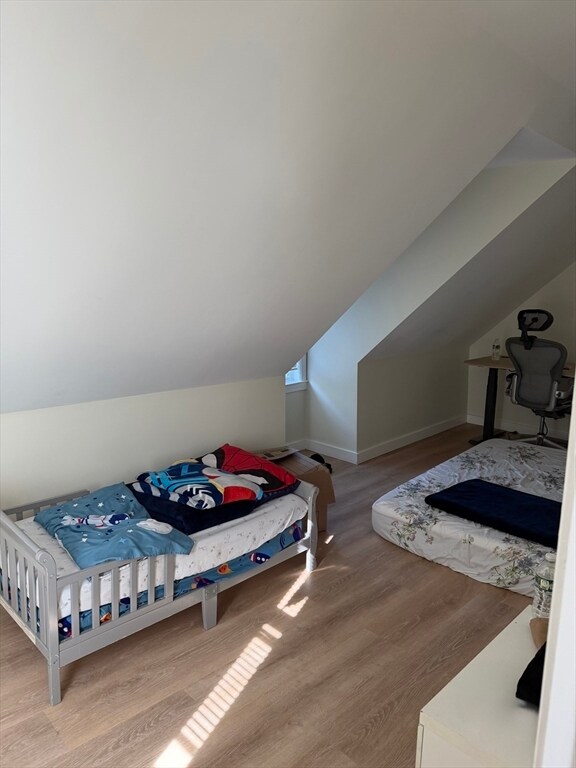 Building Photo - 30 Chestnut St