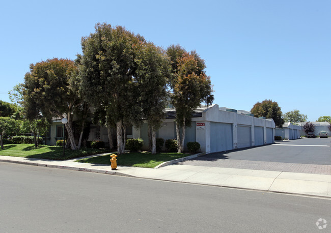 Parking Area - Harbor Village Apartments