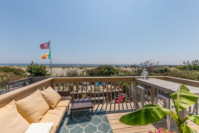 Building Photo - 843 Oceanfront-