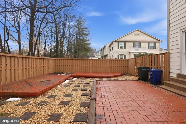 Building Photo - 5001 Lambsgate Ln