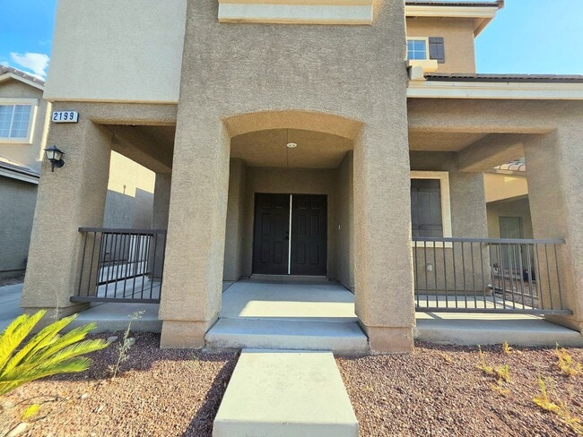 Building Photo - Three-bedroom Single Family