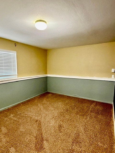 Building Photo - 2236 Fernwood Dr