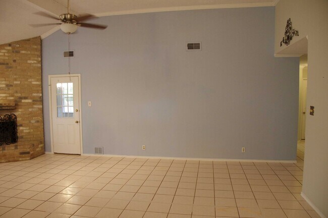 Building Photo - 8015 Forest Ash