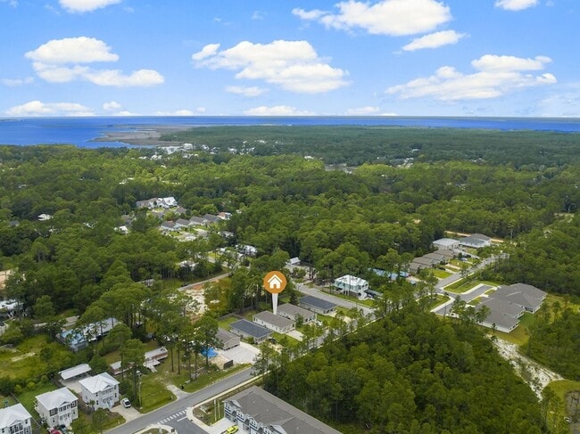 Building Photo - 353 Indian Woman Rd