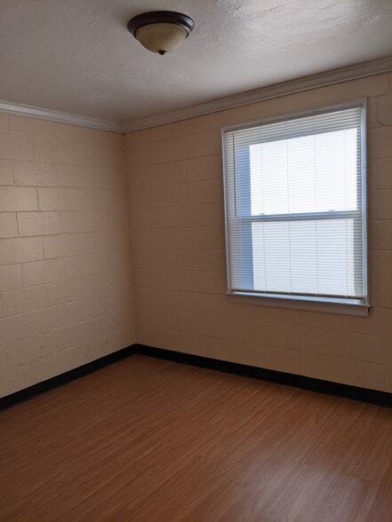 Building Photo - 2941 Schofield Ave