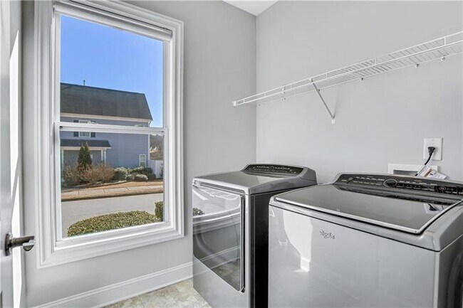 Building Photo - 1776 Westmoreland Ln NW