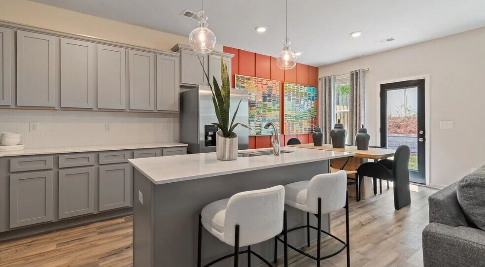 Building Photo - 472 Payne Dr