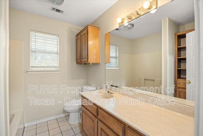 Building Photo - 3905 Frisco Cir