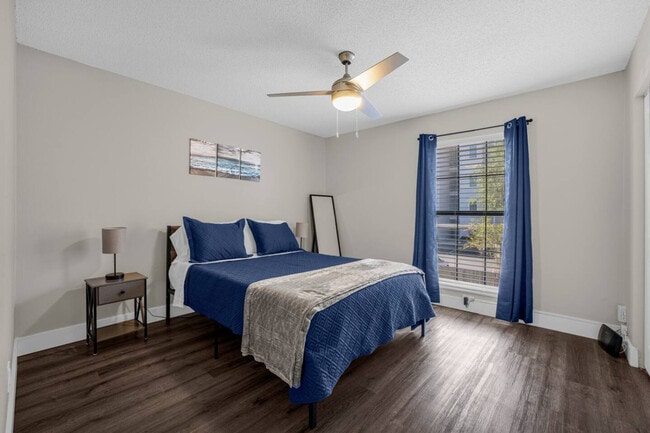 Building Photo - 13803 Heritage Club Dr