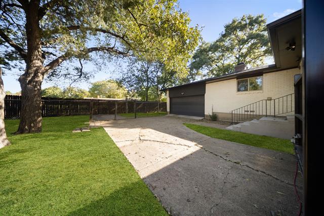 Building Photo - 905 Tarryall Dr