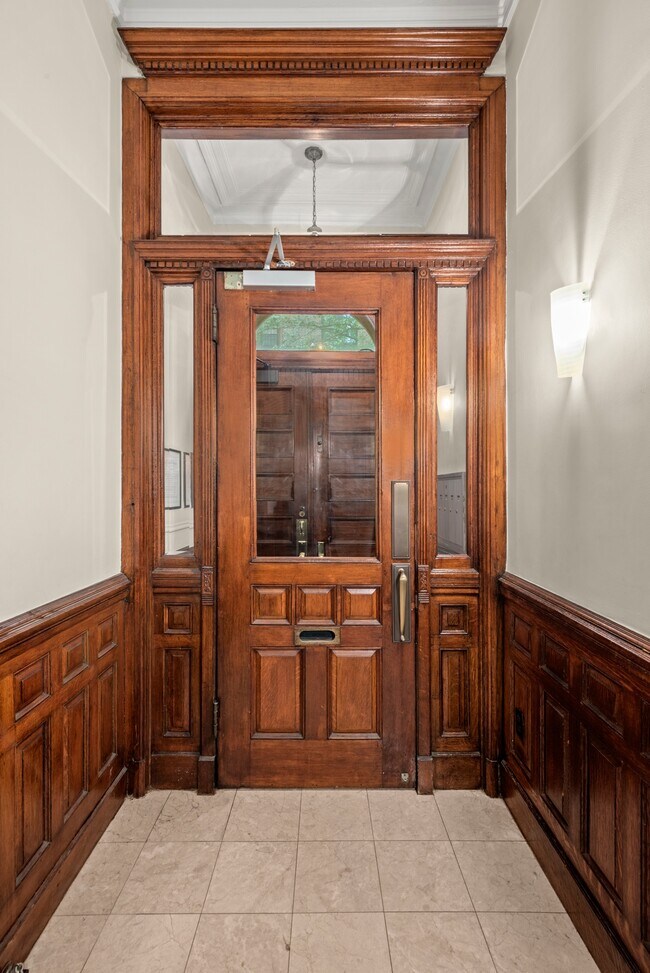 Building Photo - 59 E 73rd St