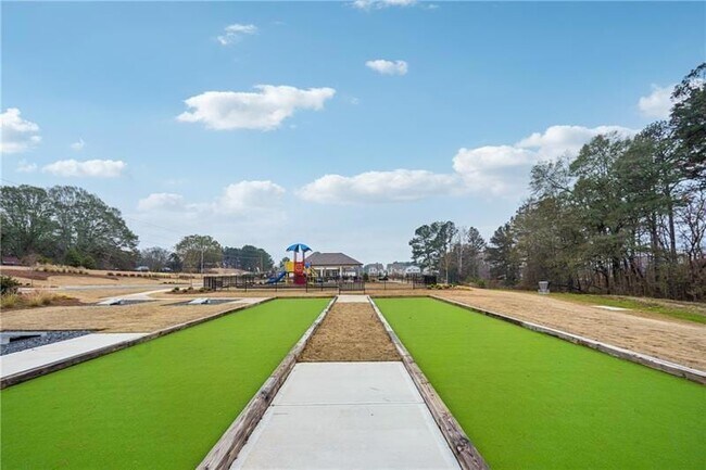 Building Photo - 204 Silverleaf Trl