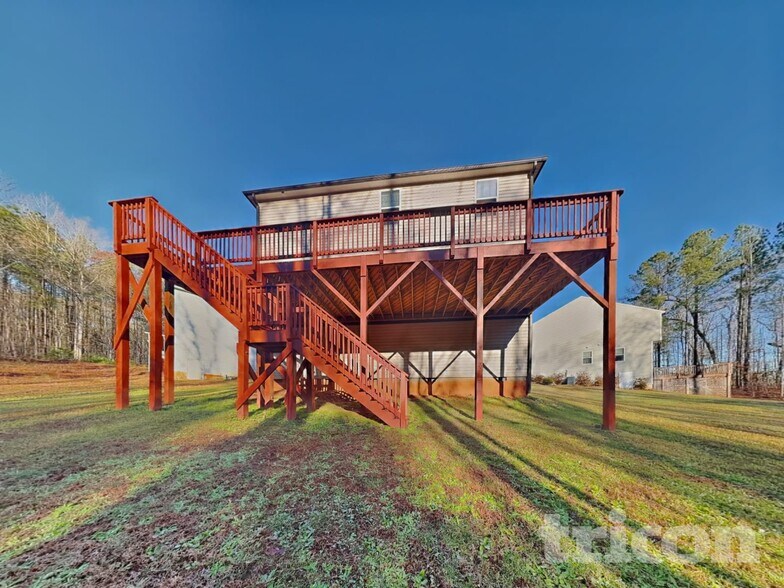 Building Photo - 30 Gold Rush Ct